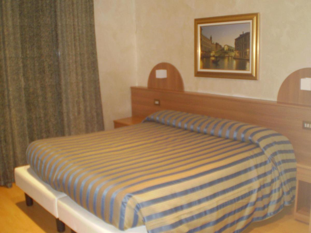 Hotel Baviera Sottomarina Esterno foto