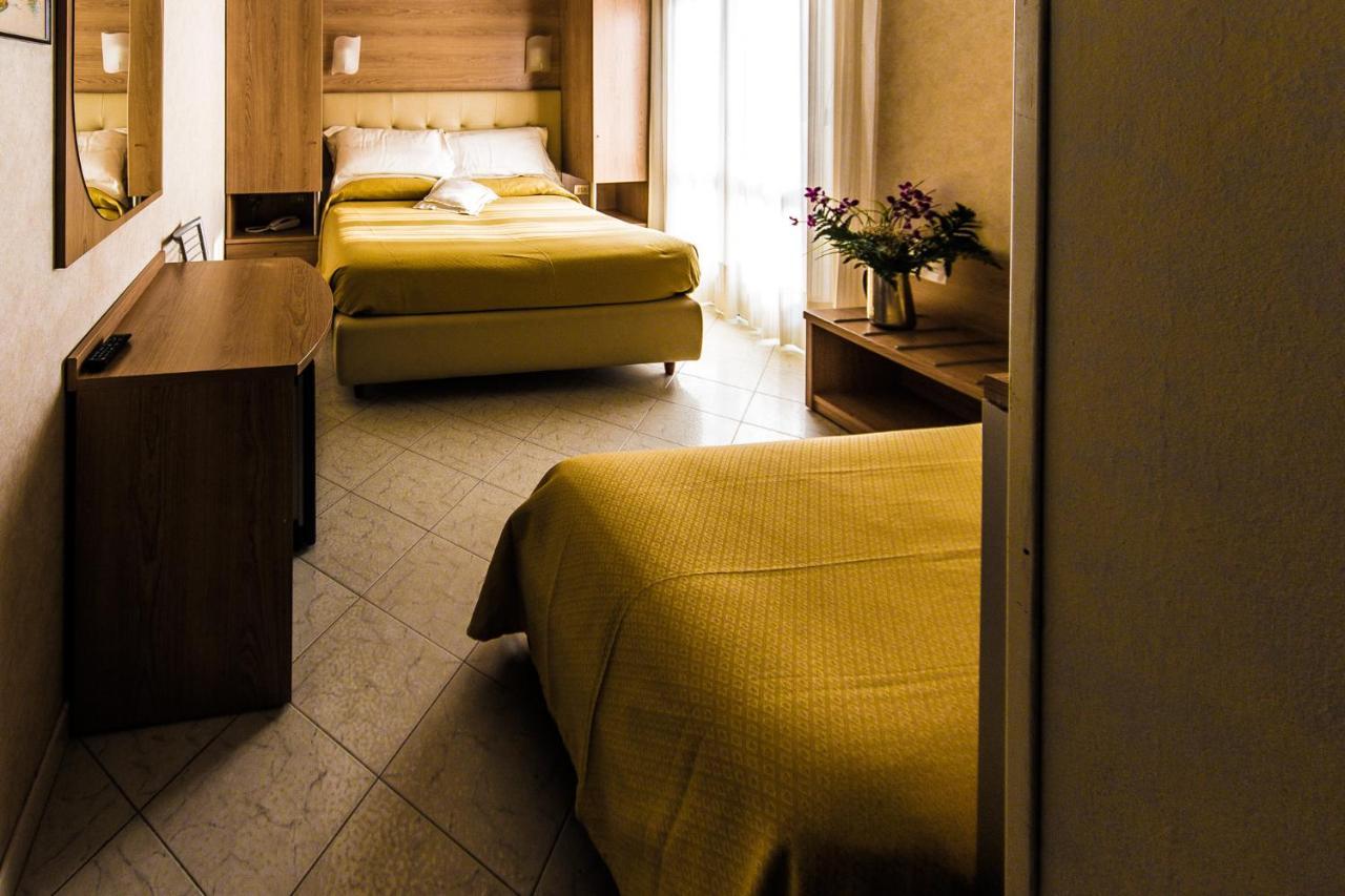 Hotel Baviera Sottomarina Esterno foto