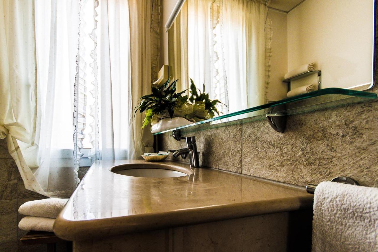 Hotel Baviera Sottomarina Esterno foto