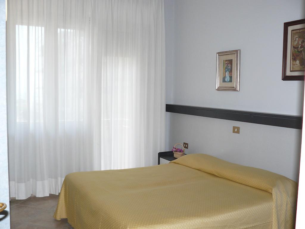 Hotel Baviera Sottomarina Esterno foto